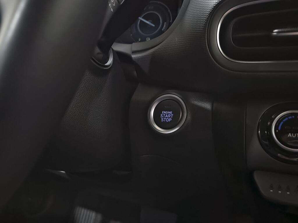 Hyundai Kona 1.6 GDI HEV Tecno 2C DCT 18