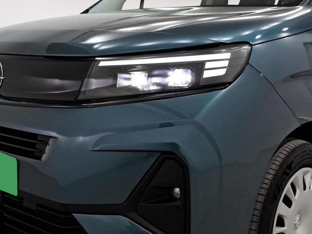 Opel Combo Cargo 1.5 TD 100 LIFE BUSINESS EDIT. PLUS 5P (N1) 32