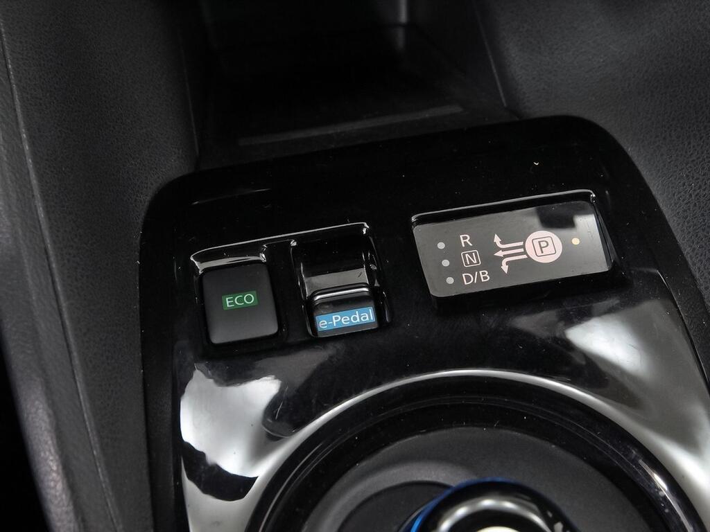 Nissan Leaf 40kWh Tekna 29