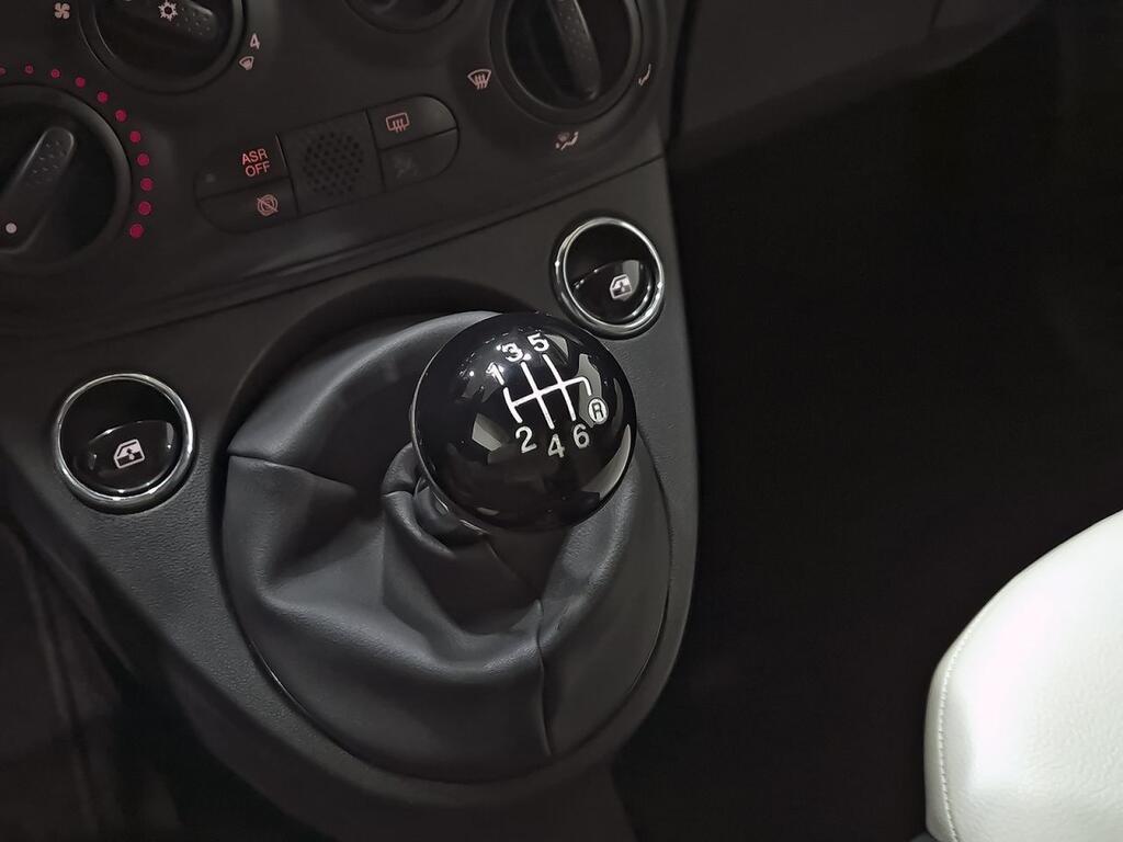 Fiat 500 Dolcevita 1.0 Hybrid 51KW (70 CV) 21