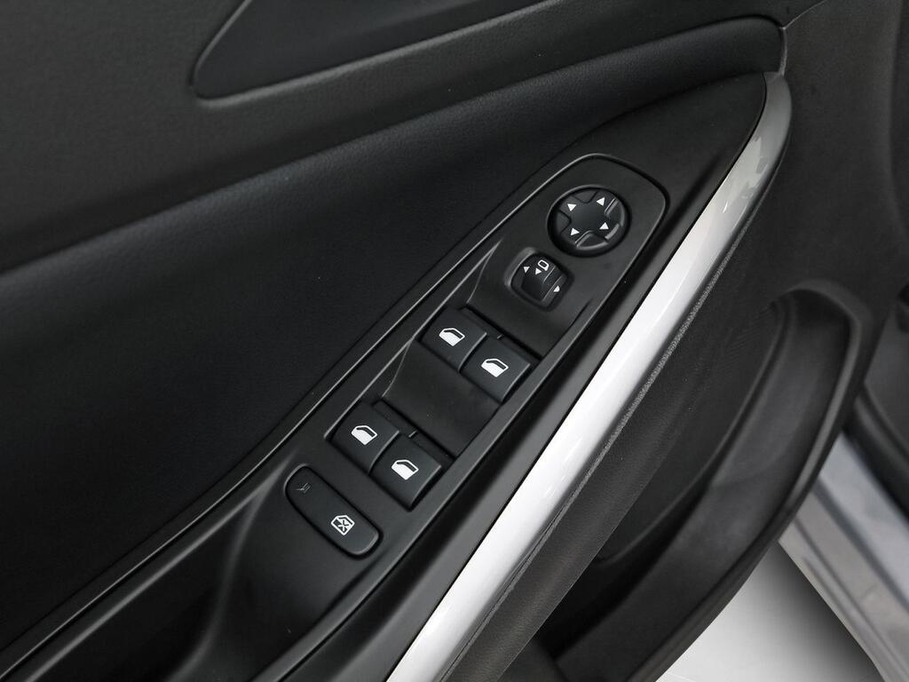 Opel Grandland 1.2T XHT MT6 S/S GS 13