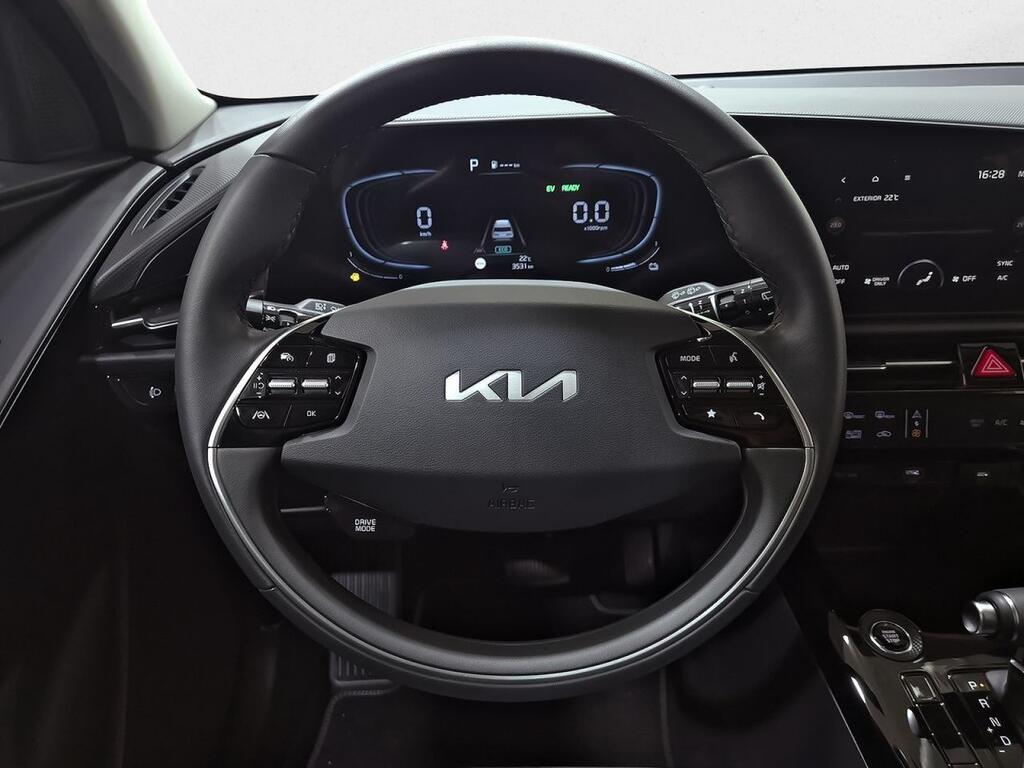 Kia Niro 1.6 GDi HEV 104kW (141CV) Concept 19