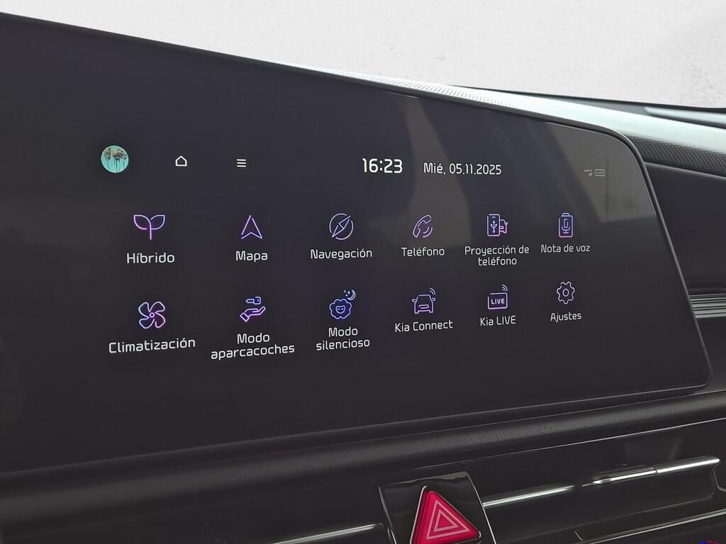 Kia Niro 1.6 GDi HEV 104kW (141CV) Concept 20