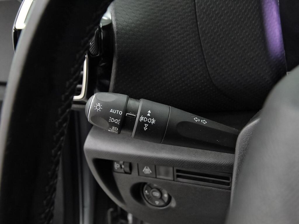 Citroën C4 PureTech 130 S&S 6v Shine 16