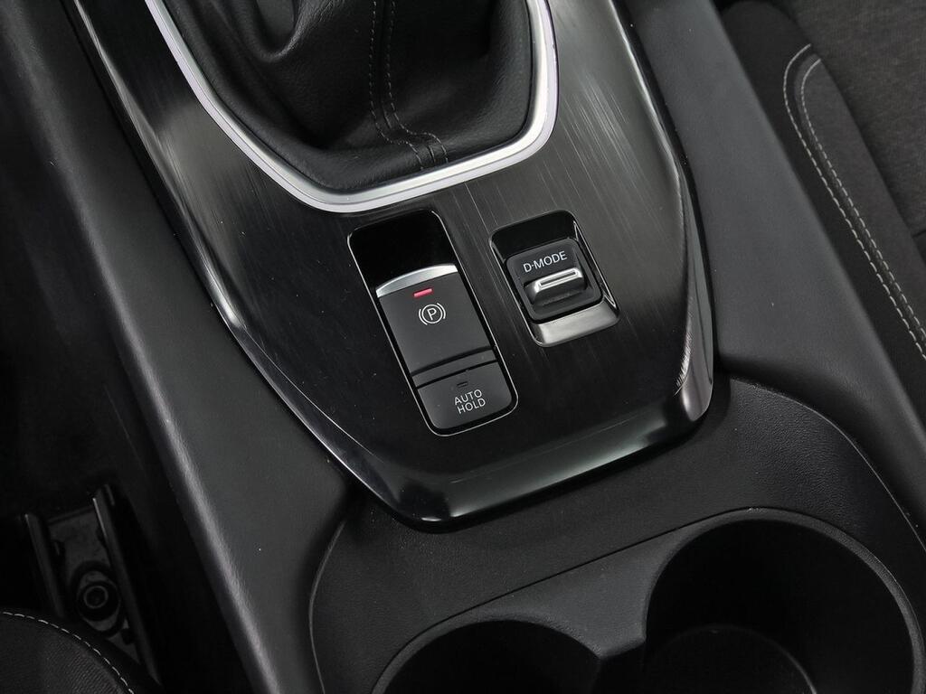 Nissan Qashqai DIG-T 103kW mHEV 4x2 Premiere Edition 28