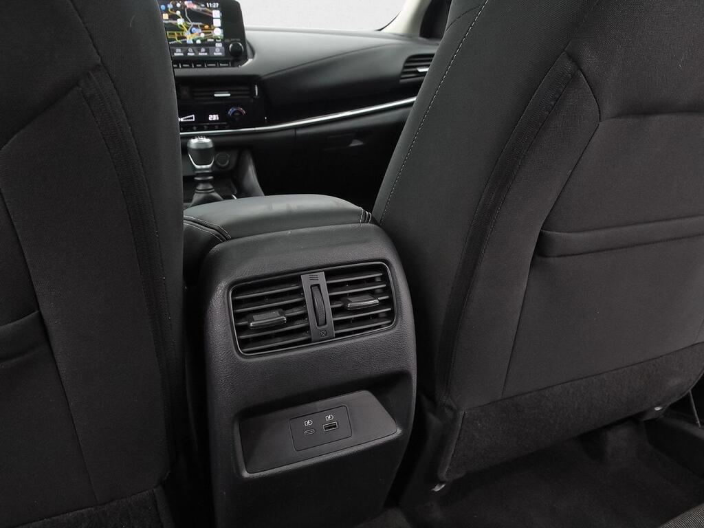 Nissan Qashqai DIG-T 103kW mHEV 4x2 Premiere Edition 31