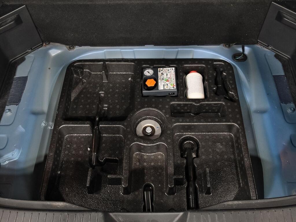 Nissan Qashqai DIG-T 103kW mHEV 4x2 Premiere Edition 32