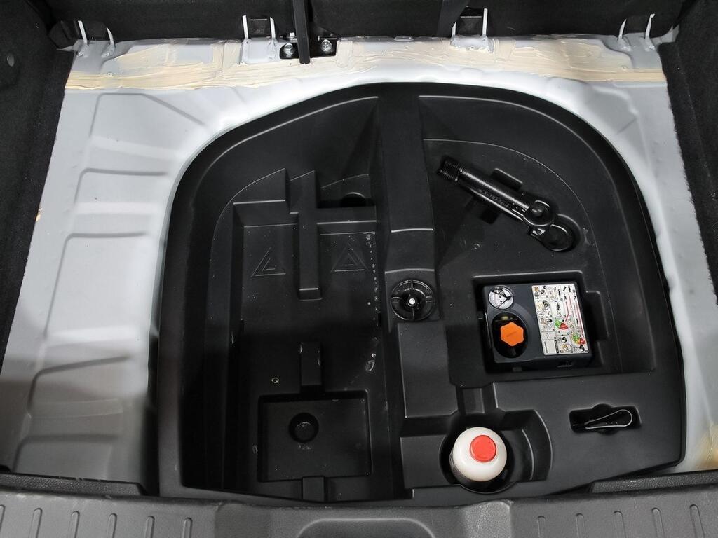 Nissan Juke DIG-T 84 kW (114 CV) DCT 7V N-Connecta 33