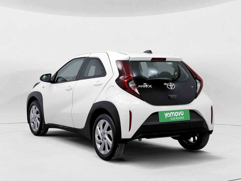 Toyota Aygo X Cross 1.0 VVT-I 72CV Play 2
