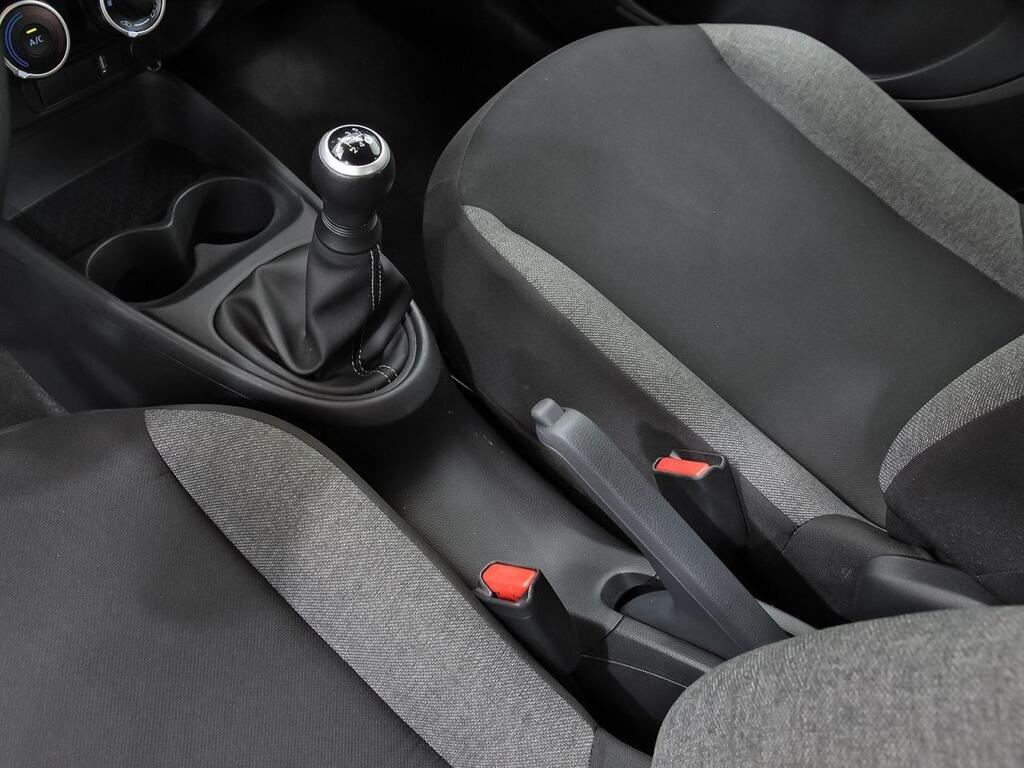 Toyota Aygo X Cross 1.0 VVT-I 72CV Play 9