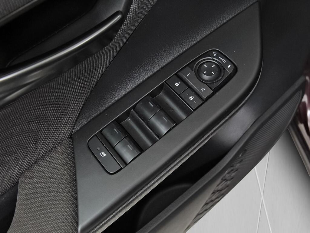 Toyota C-HR 1.8 140H Advance 10