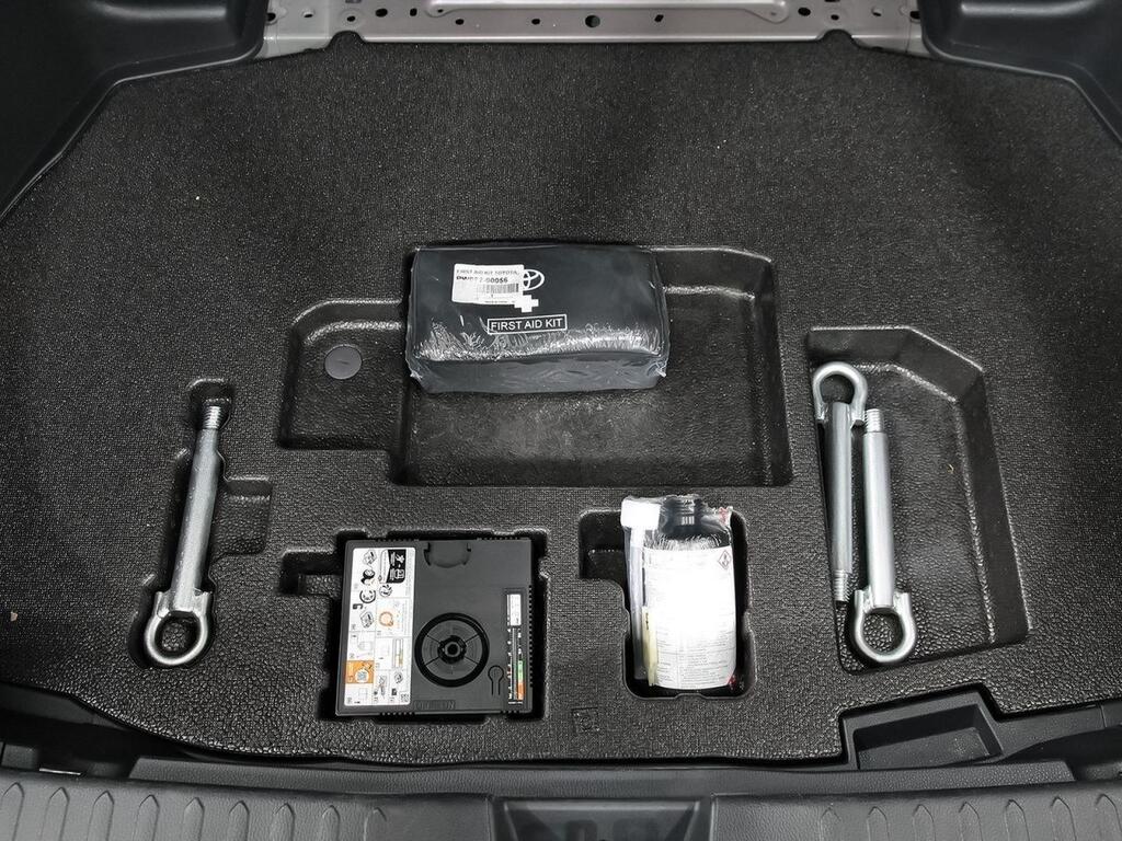 Toyota C-HR 1.8 140H Advance 29