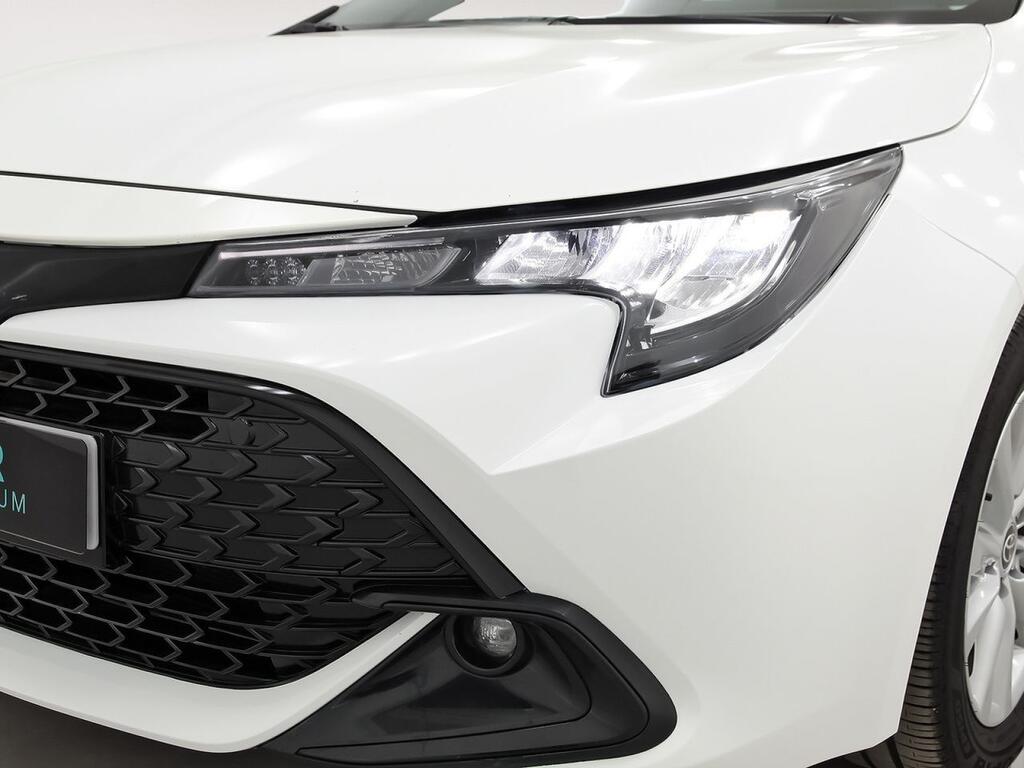 Toyota Corolla 140H Active Plus 33