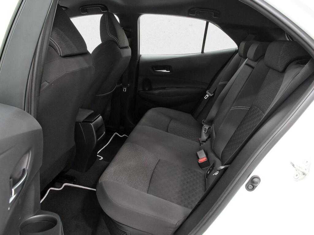 Toyota Corolla 140H Active Plus 9