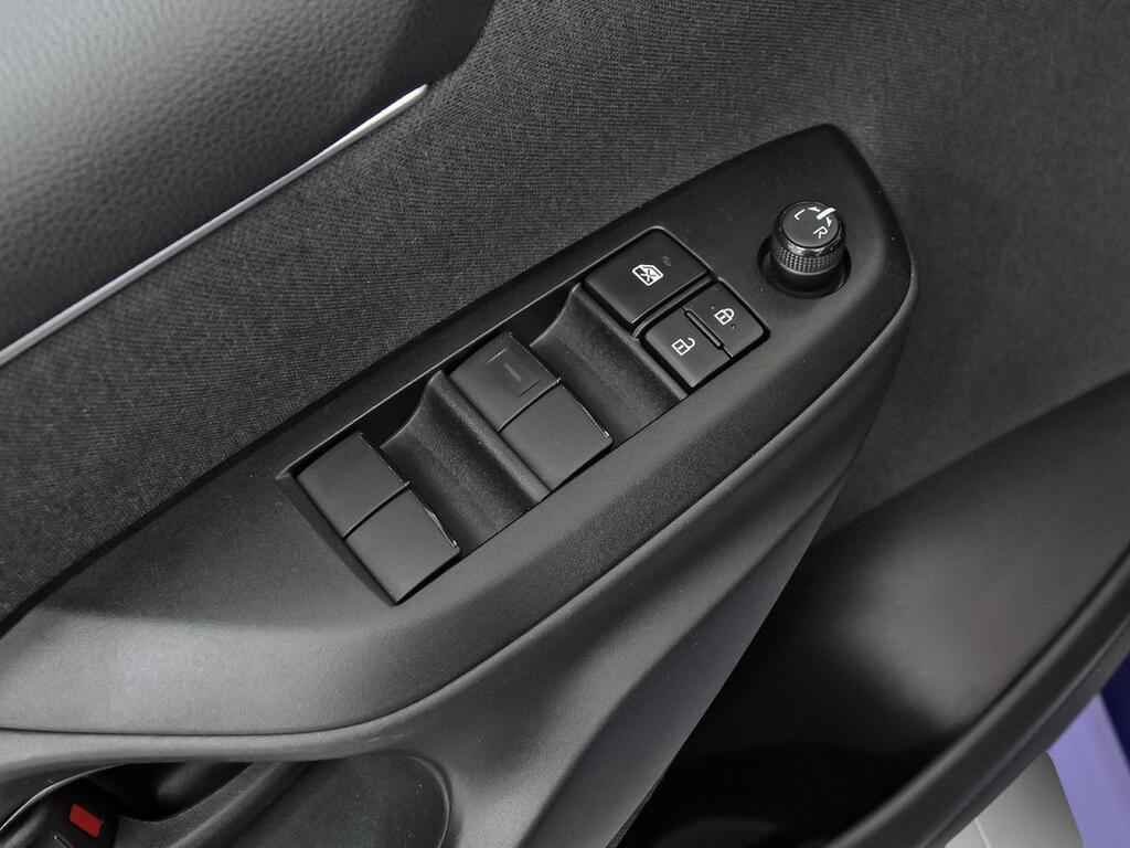 Toyota Yaris 1.5 120H Active Plus 10