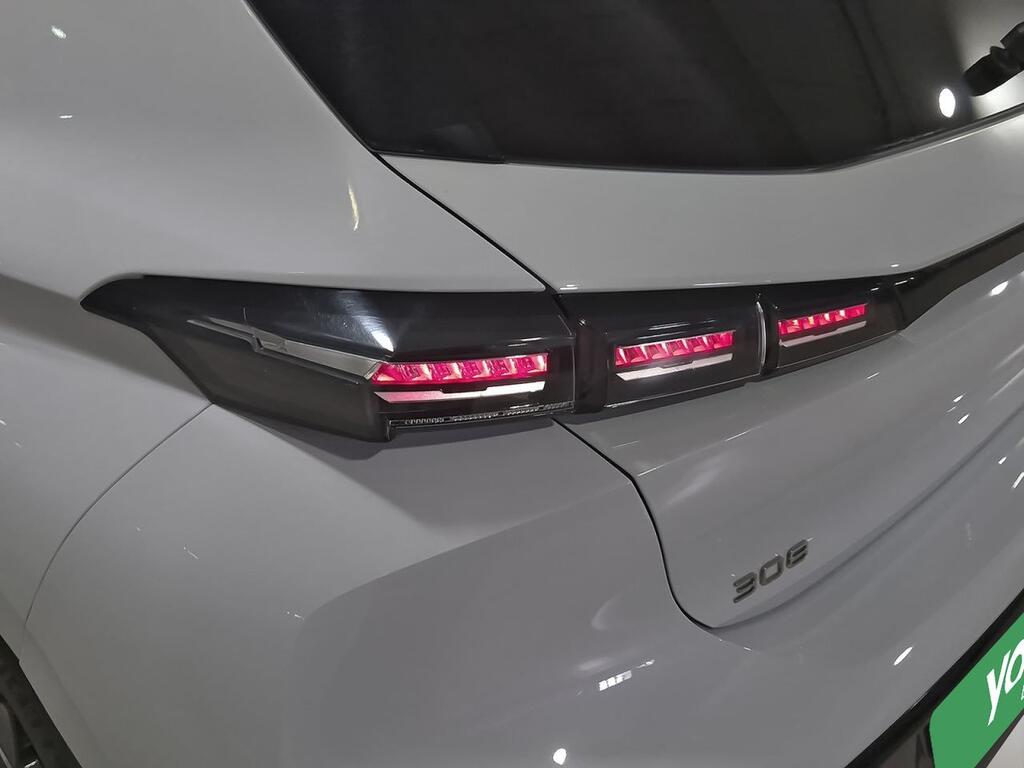 Peugeot 308 5P Allure PureTech 130 S&S MAN 38