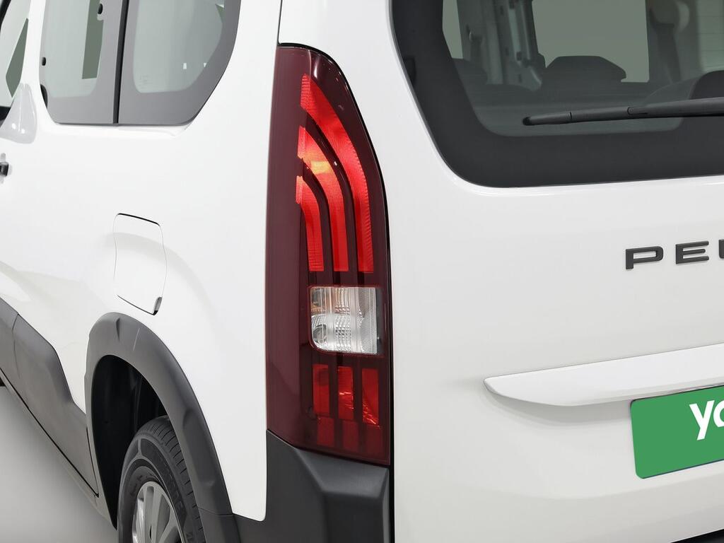 Peugeot Rifter Rifter Allure BlueHDi 100 35