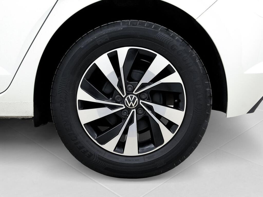 Volkswagen Polo Advance 1.0 TSI 70kW (95CV) 10