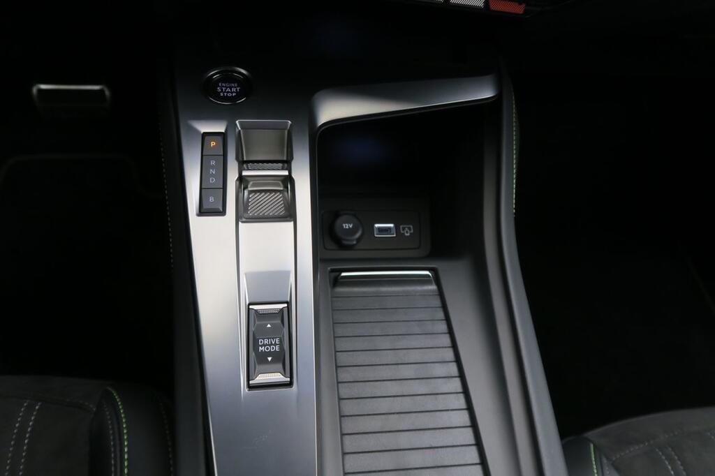 Peugeot 408 408 GT PHEV 180 e-EAT8 10