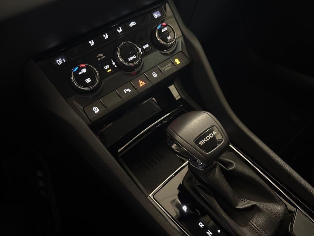 Skoda Karoq 1.5 TSI 110kW (150CV) DSG ACT Selection 13