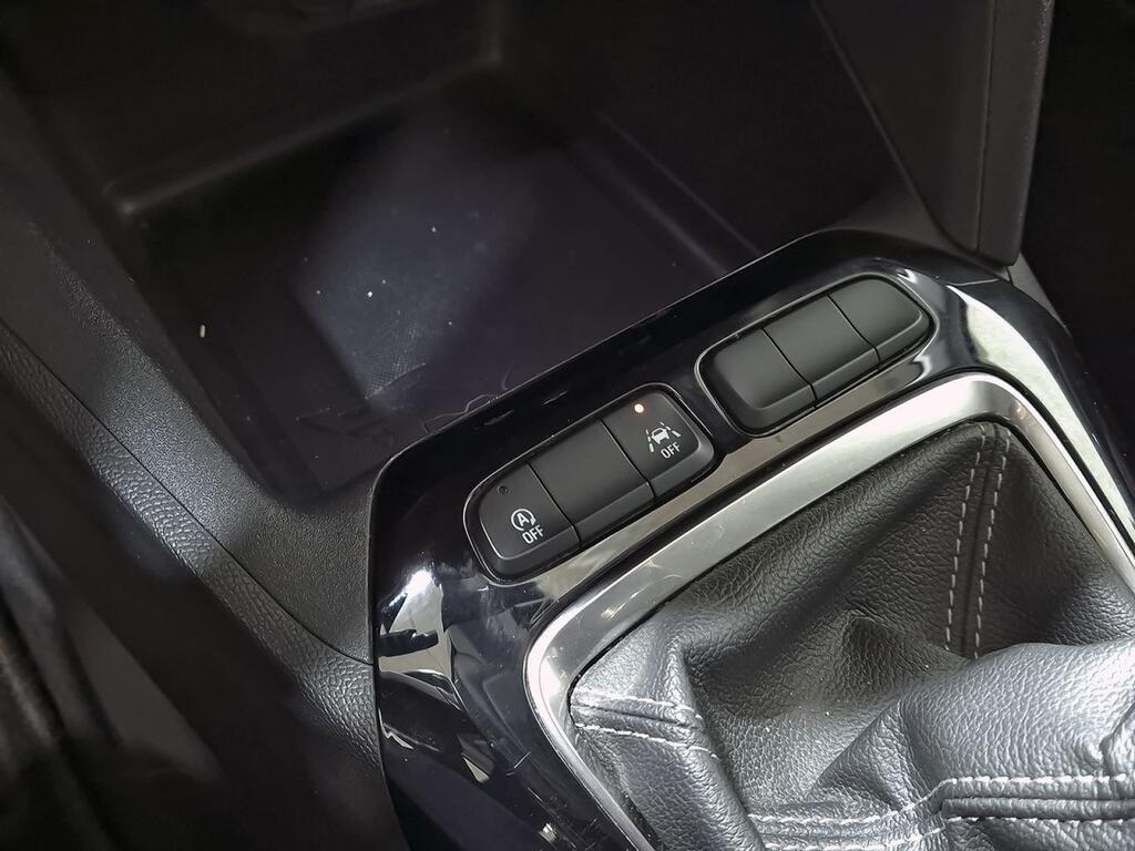 Opel Corsa 1.2T XHL 74kW (100CV) Elegance 23