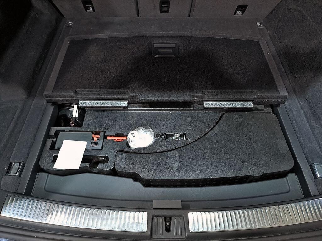 Volkswagen Touareg eHybrid Eleg 3.0 V6 TSI 280kW Tip 4M 19