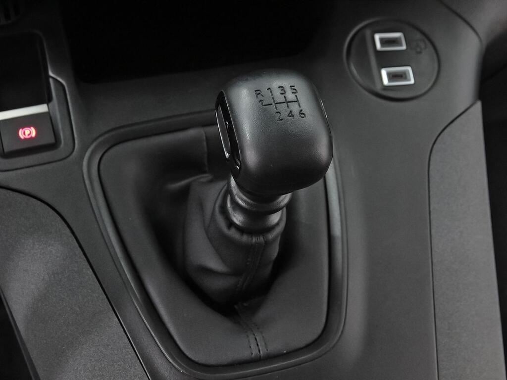 Peugeot Rifter Rifter Allure BlueHDi 100 31