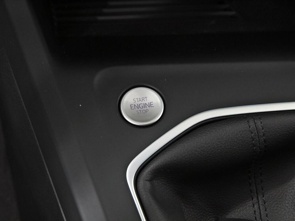 Volkswagen Golf ″Más″ 1.5 TSI 85kW (115CV) 32