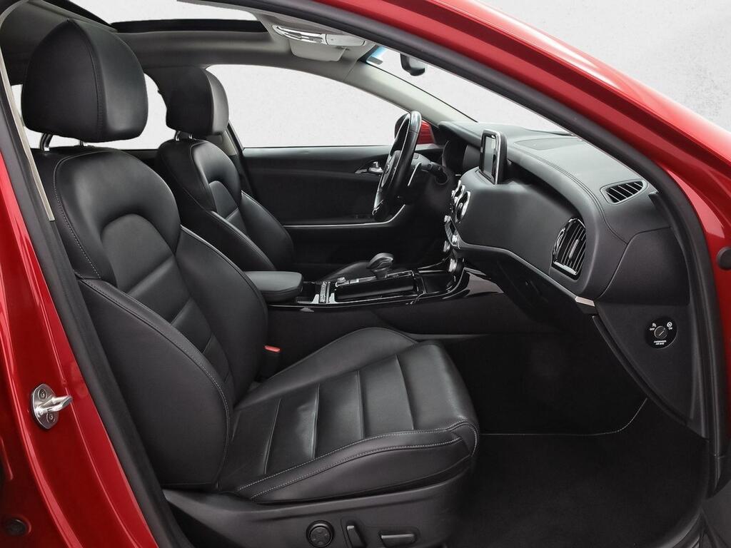 Kia Stinger 2.2 CRDi 147kW (200CV) GT Line 4x2 5