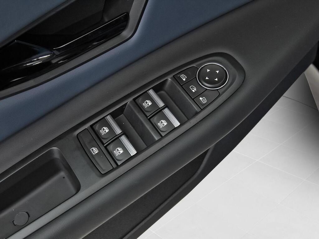 Nissan Micra Long Range 4x2 Tekna 12