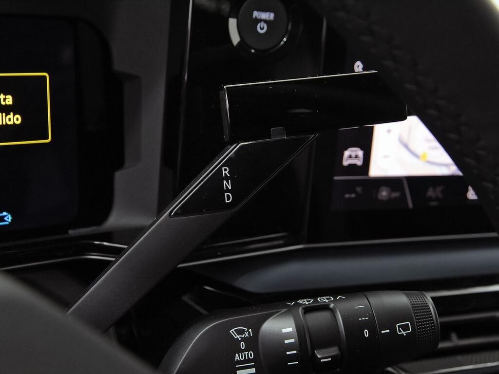 Nissan Micra Long Range 4x2 Tekna 18