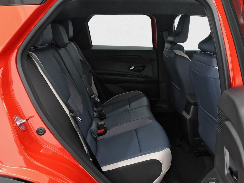 Nissan Micra Long Range 4x2 Tekna 8