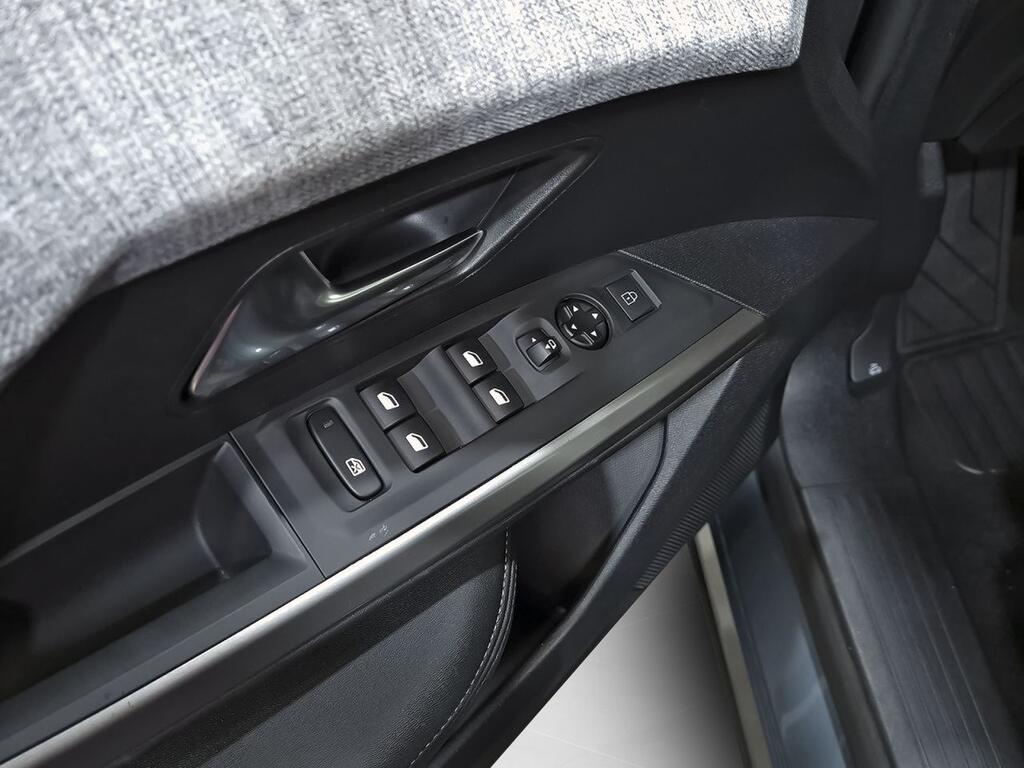 Peugeot 3008 Hybrid 1.2 100KW Allure eDCS6 11