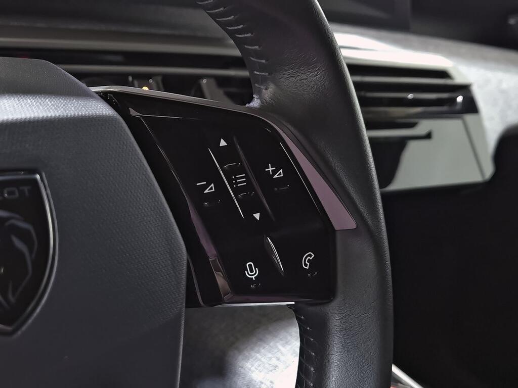 Peugeot 3008 Hybrid 1.2 100KW Allure eDCS6 17