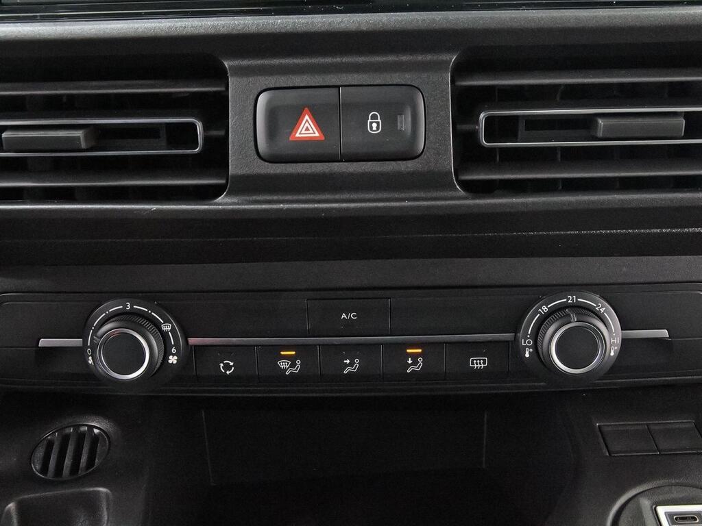 Citroën Berlingo Talla M BlueHDi 100 S&S PLUS 28