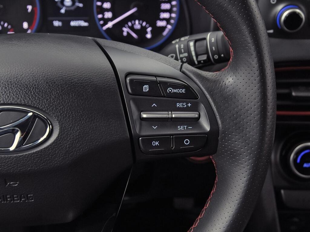 Hyundai Kona 1.6 TGDI Tecno Red 4X2 DT 18