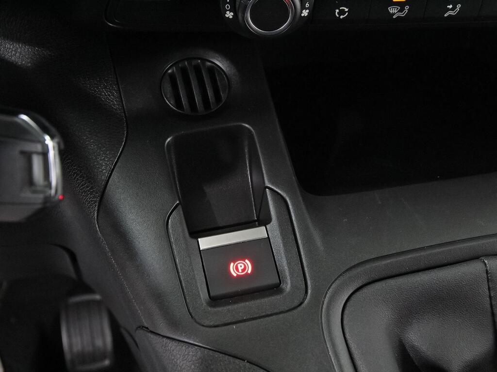 Citroën Berlingo Talla M BlueHDi 100 S&S PLUS 28