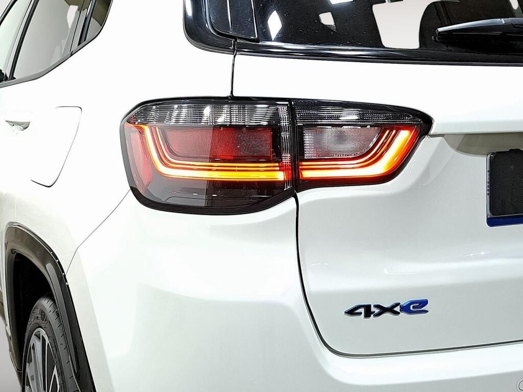 Jeep Compass 4Xe 1.3 PHEV 177kW Summit AT AWD 43