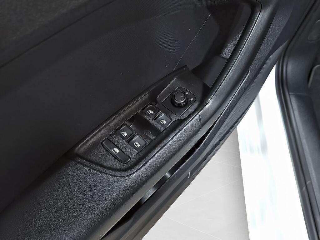 Audi A1 Sportback Advanced 25 TFSI 70kW (95CV) 11