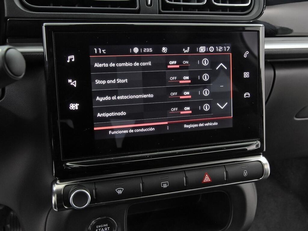 Citroën C3 PureTech 60KW (83CV) Shine 26