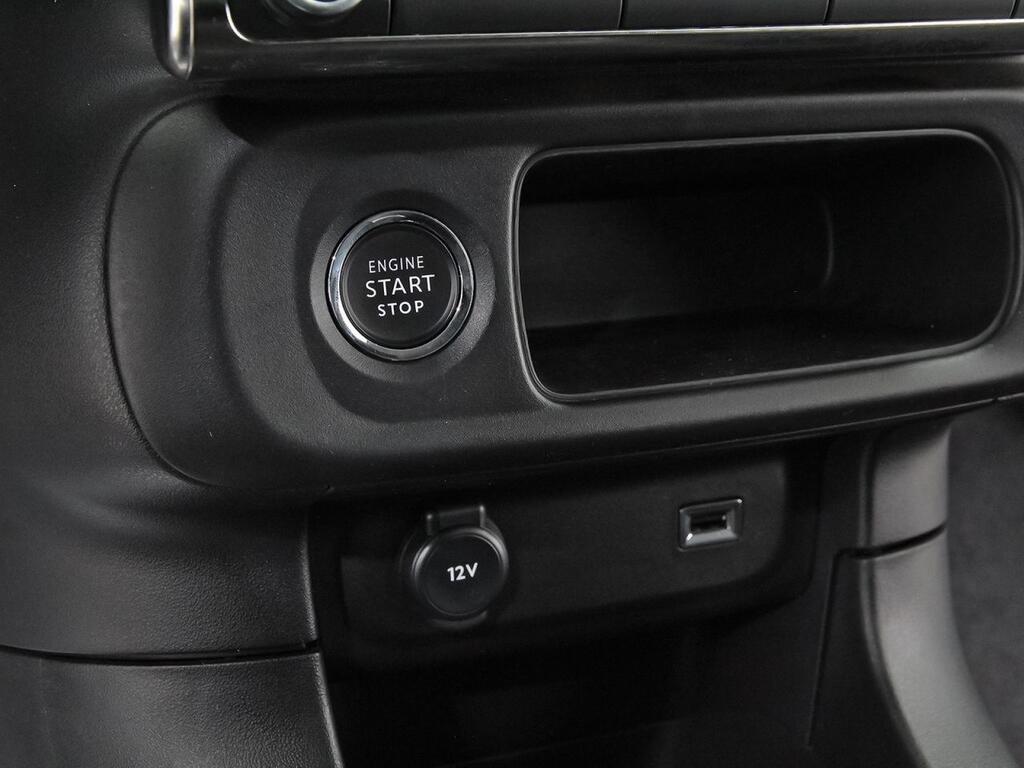 Citroën C3 PureTech 60KW (83CV) Shine 30