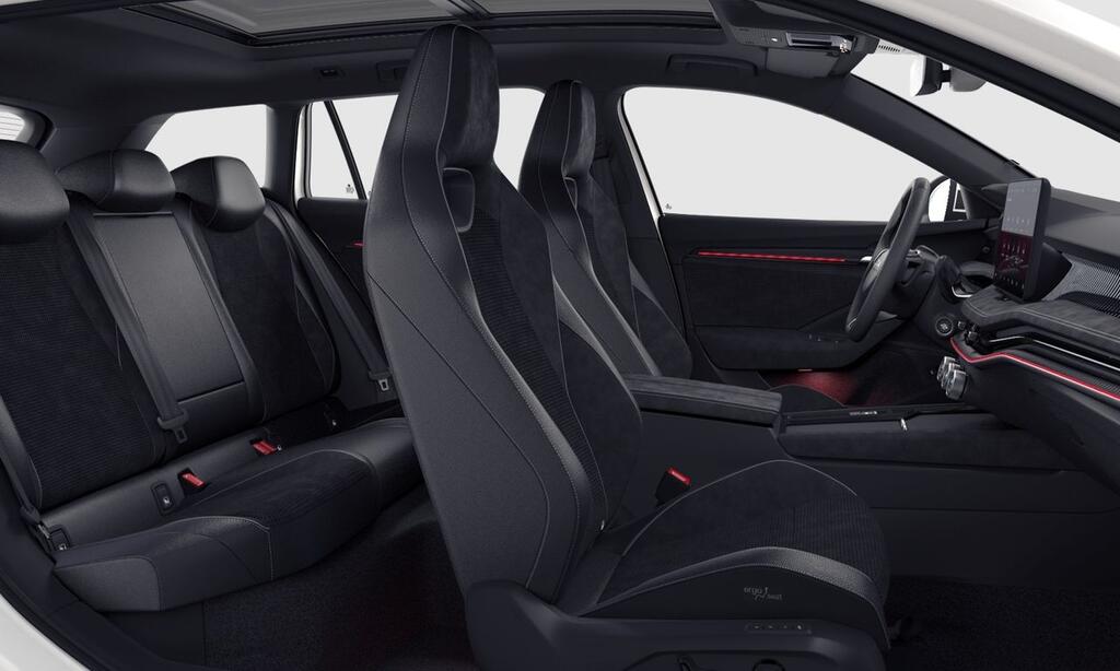 Skoda Superb 2.0 TDI 110KW DSG SPORTLINE COMBI 5P 5