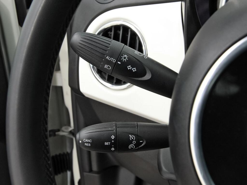 Fiat 500 Dolcevita 1.0 Hybrid 51KW (70 CV) 15