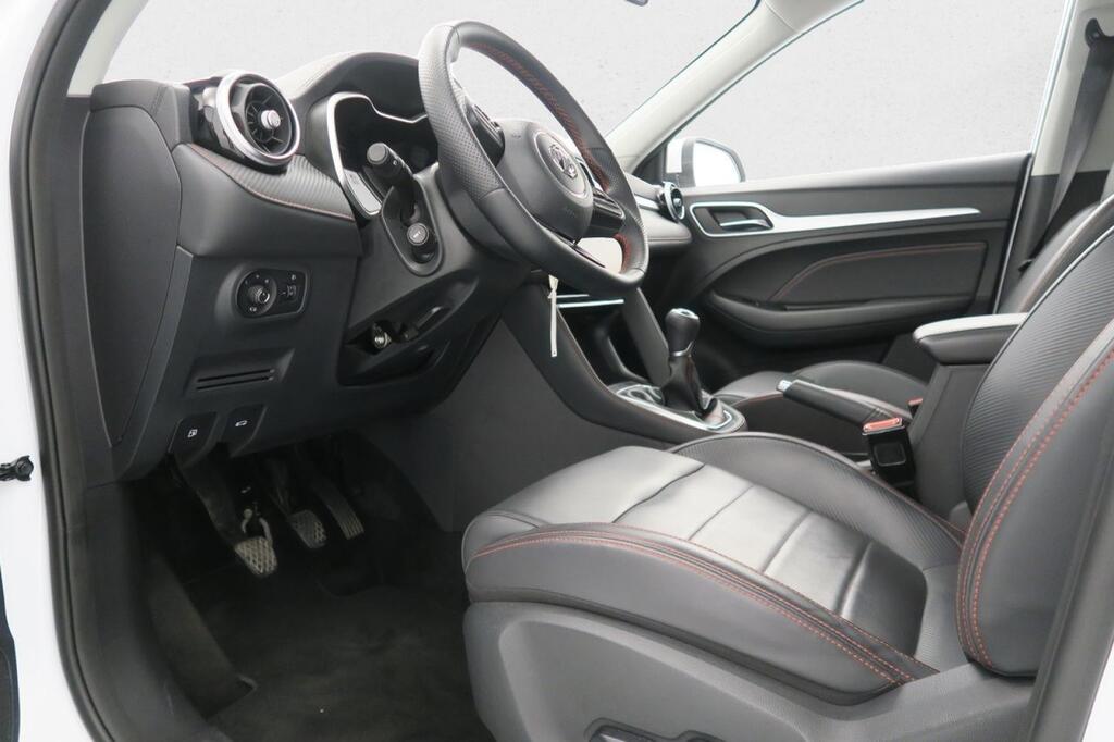 MG ZS LUXURY 1.5 106 CV 5P 6