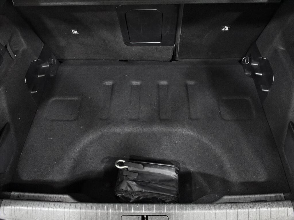 Citroën C4 ë-C4 eléctrico 100kW 50kWh Shine 41