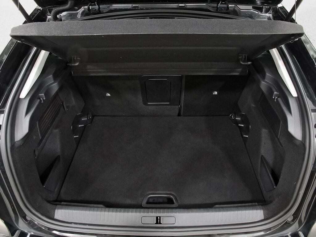 Citroën C4 ë-C4 eléctrico 100kW 50kWh Shine 10