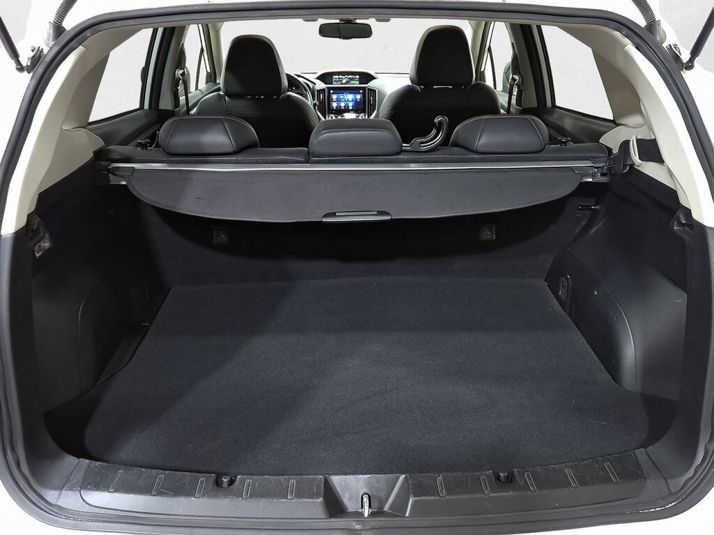 Subaru XV 2.0i Hybrid CVT Executive Plus 9