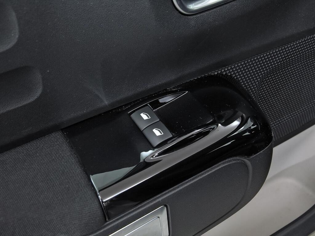 Citroën C3 PureTech 60KW (83CV) Feel Pack 13