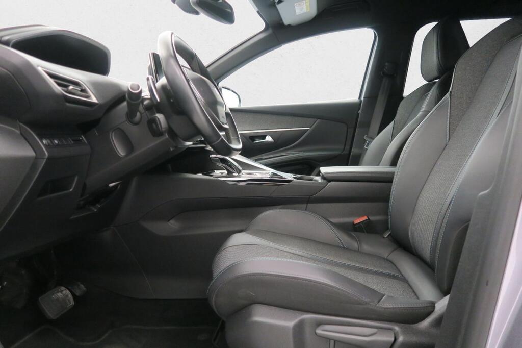 Peugeot 5008 ALLURE PACK 1.2 PURETECH 130 CV AUTO S&S 5P 7 PLAZAS 22