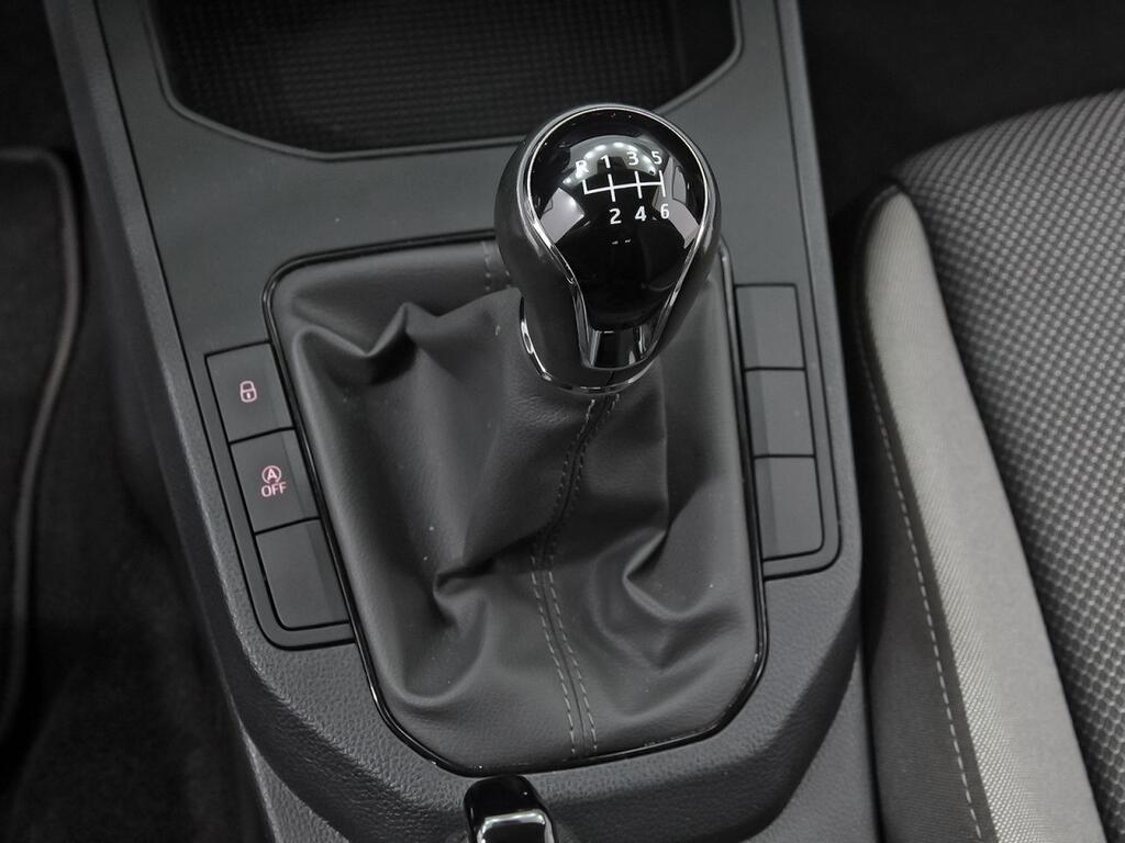 Seat Ibiza 1.0 MPI 59kW (80CV) Style Salta 26